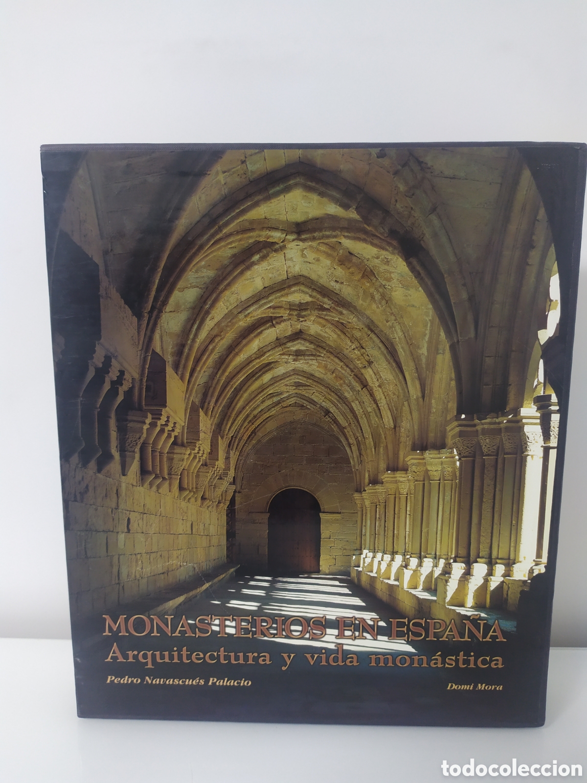 Libros de segunda mano: Monasterios en Espa&ntilde;a-Monasteries in Spain: architecture and monastic life ;LUNWERG 2000