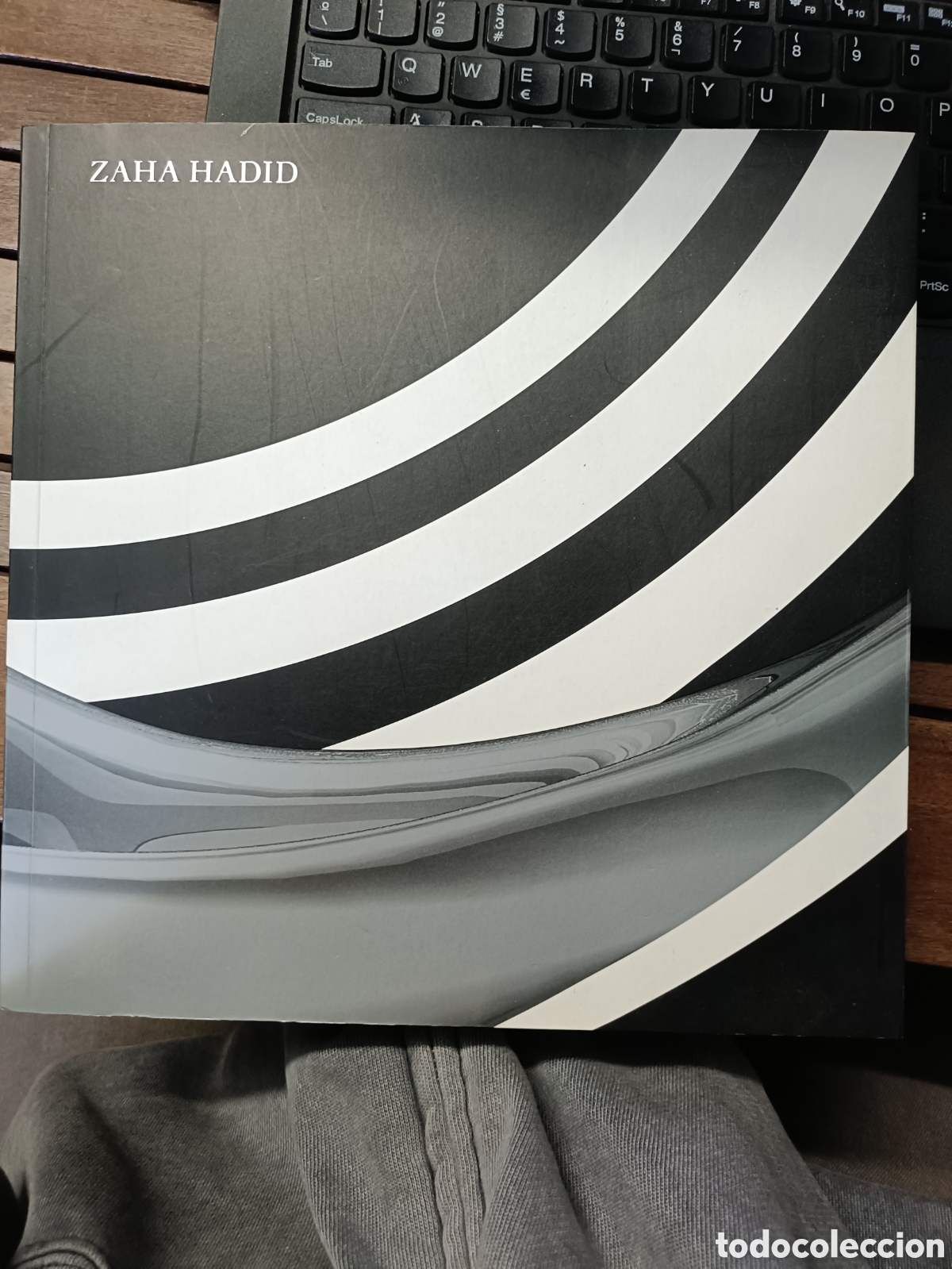 Libros de segunda mano: Zaha Hadid, thirty years of architecture. Museo Guggenheim 2006. Arte, arquitectura. Gran formato
