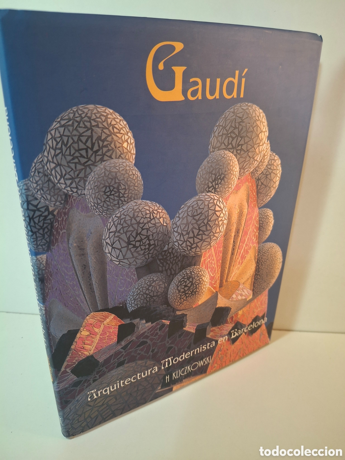 Libros de segunda mano: GAUDI, ARQUITECTURA MODERNISTA DE BARCELONA, LOFT PUBLICATIONS, 2002