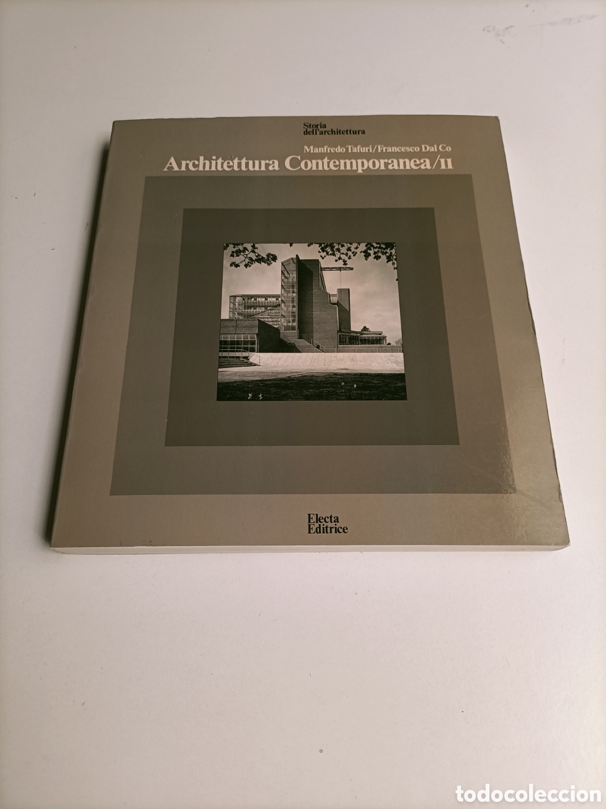 Livros em segunda m&atilde;o: Architettura contempor&aacute;nea II Manfredo Tafuri Francisco Dal. Texto italiano