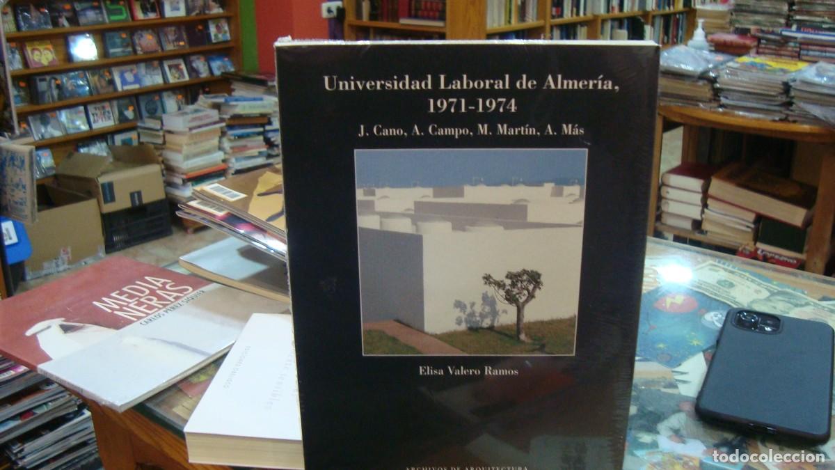 Libri di seconda mano: UNIVERSIDAD LABORAL DE ALMER&Iacute;A 1971-1974. J. CANO, A. CAMPO, M. MART&Iacute;N, A. M&Aacute;S. Valero Ramos, Elisa.