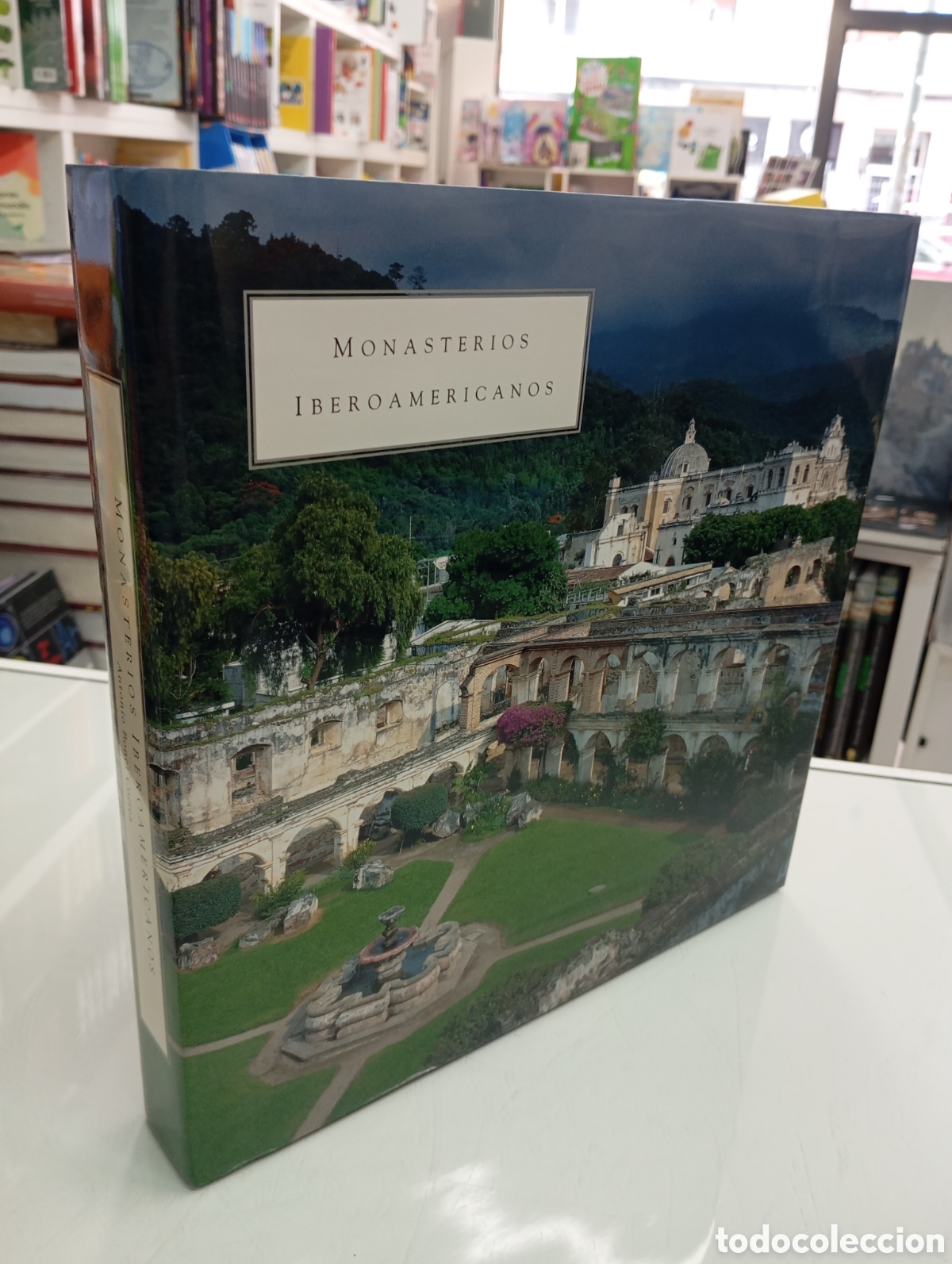 Second hand books: MONASTERIOS IBEROAMERICANOS ANTONIO BONET CORREA. EDICIONES EL VISO PARA IBERDROLA EDICI&Oacute;N LIMITADA