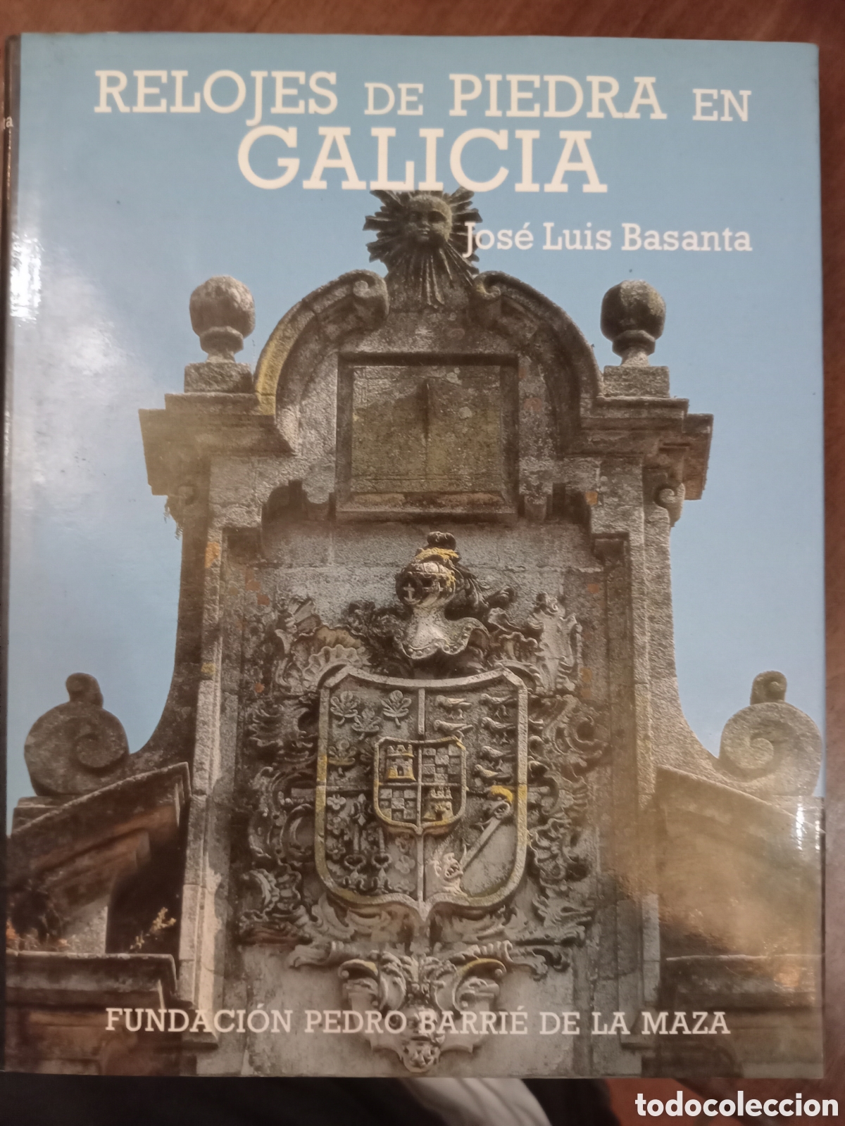 Libros de segunda mano: Relojes de piedra en Galicia 1&deg; edici&oacute;n