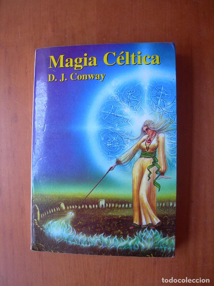 Libros de segunda mano: MAGIA C&Eacute;LTICA / D. J. CONWAY - Foto 1