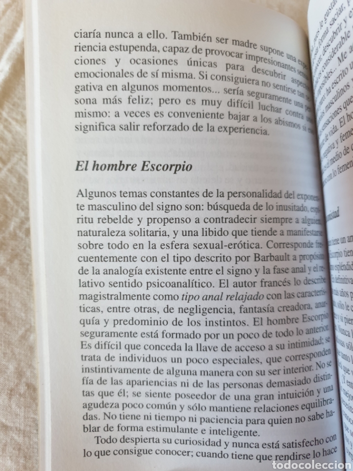Libros de segunda mano: Escorpio. Caracter, suerte y amor. Edit. De Vecchi. - Foto 3