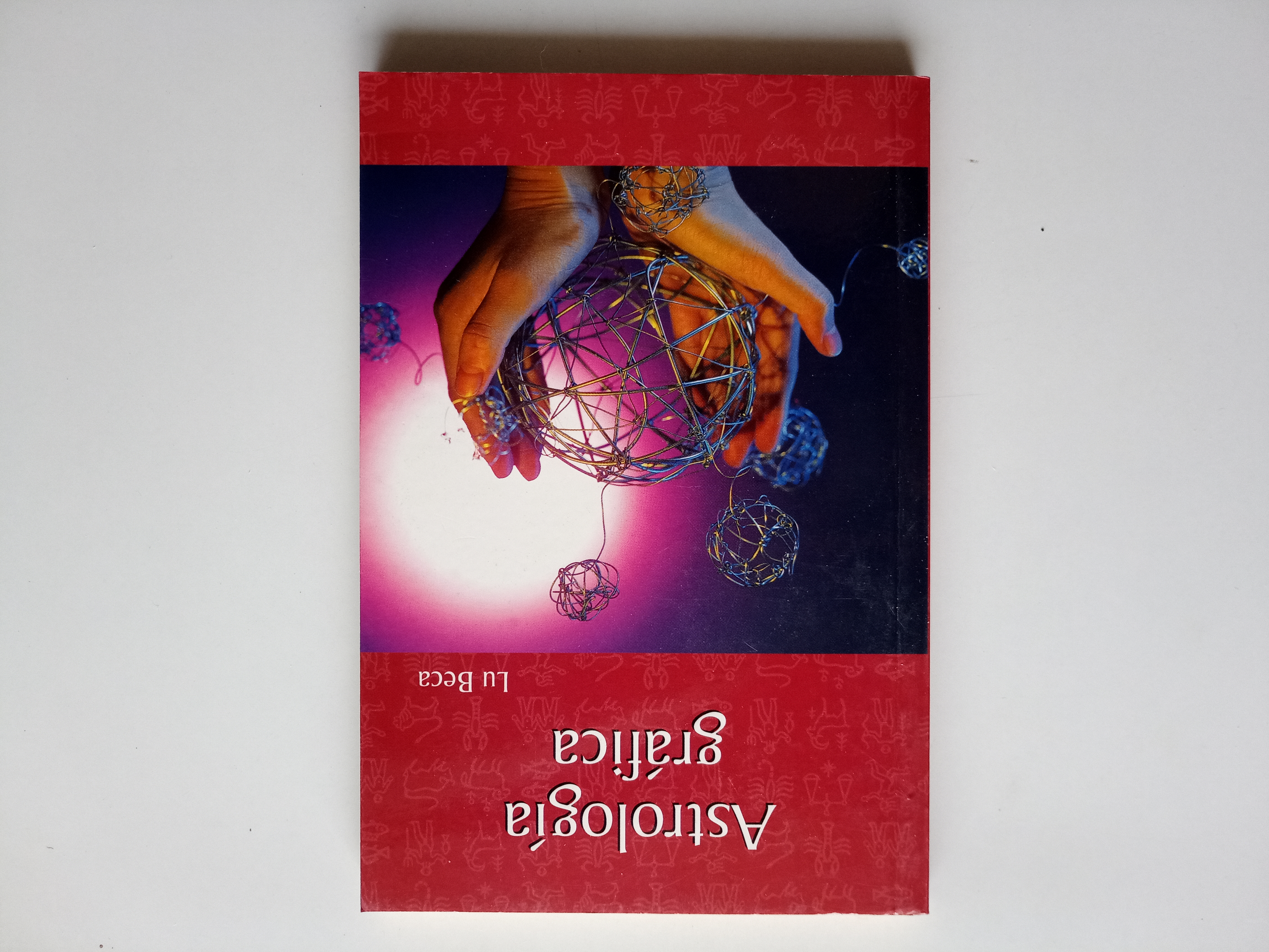 Libros de segunda mano: LU BECA. ASTROLOGIA GRAFICA. 2003.