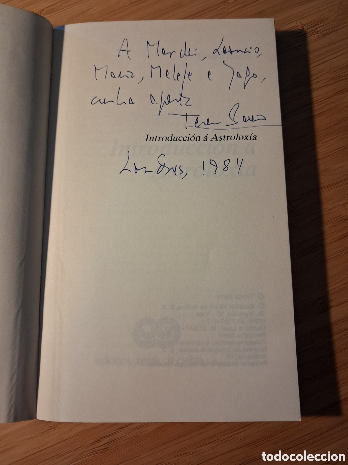 Libros de segunda mano: (Gallego) Introduccion &aacute; astrolox&iacute;a - Teresa Barro (Xerais de Galicia 1983) Dedicatoria aut&oacute;grafa