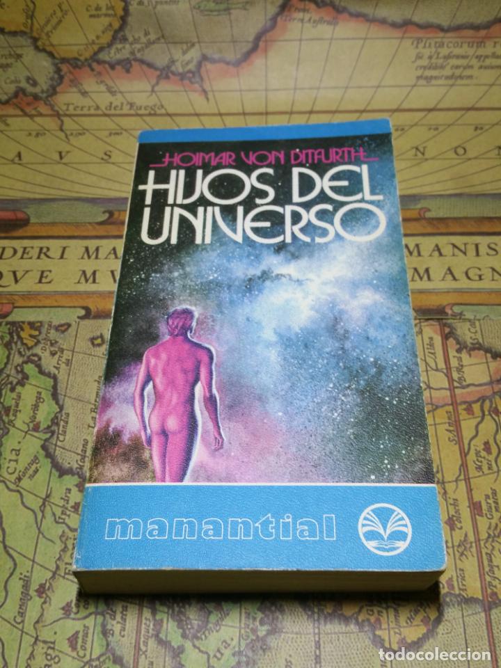 Libros de segunda mano: Hijos del universo. Primera edici&oacute;n 1977. - Foto 1
