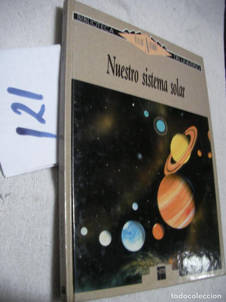 Libros de segunda mano: NUESTRO SISTEMA SOLAR - Foto 1