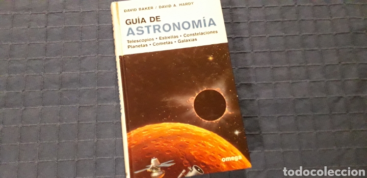 Libros de segunda mano: GU&Iacute;A DE ASTRONOM&Iacute;A, DAVID BAKER /DAVID A. HARDY, - Foto 1