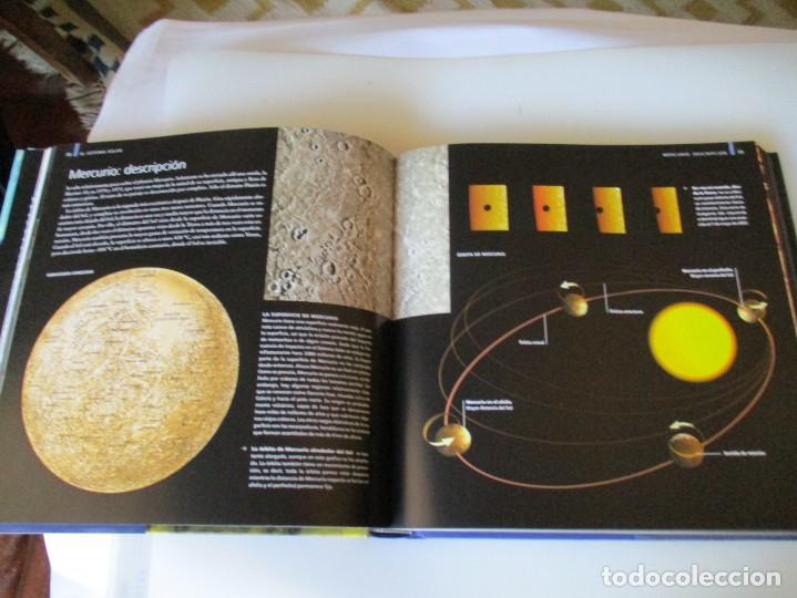Libros de segunda mano: MARK A. GARLICK Astronom&iacute;a Biblioteca visual W5040 - Foto 3