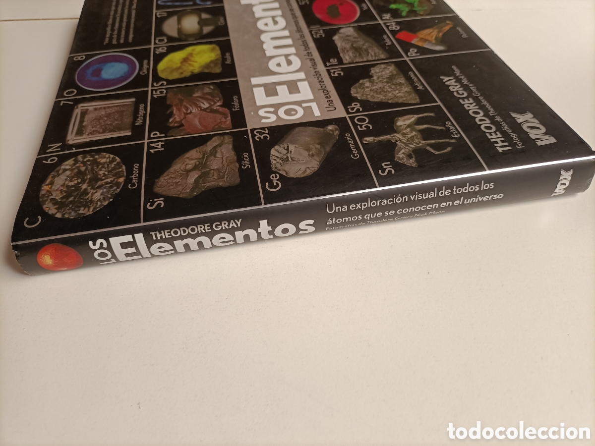 Libros de segunda mano: Los elementos. Una exploraci&oacute;n visual de todos los &aacute;tomos que se conocen en el universo - Foto 3