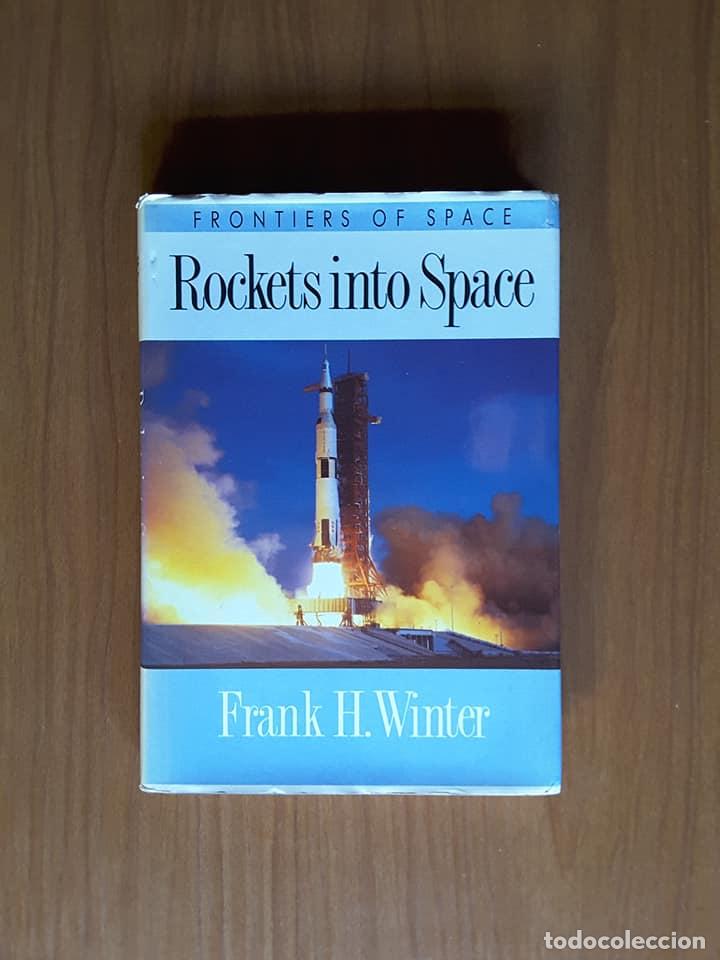 Libros de segunda mano: Rockets into Space. Frank H. Winter - Foto 1