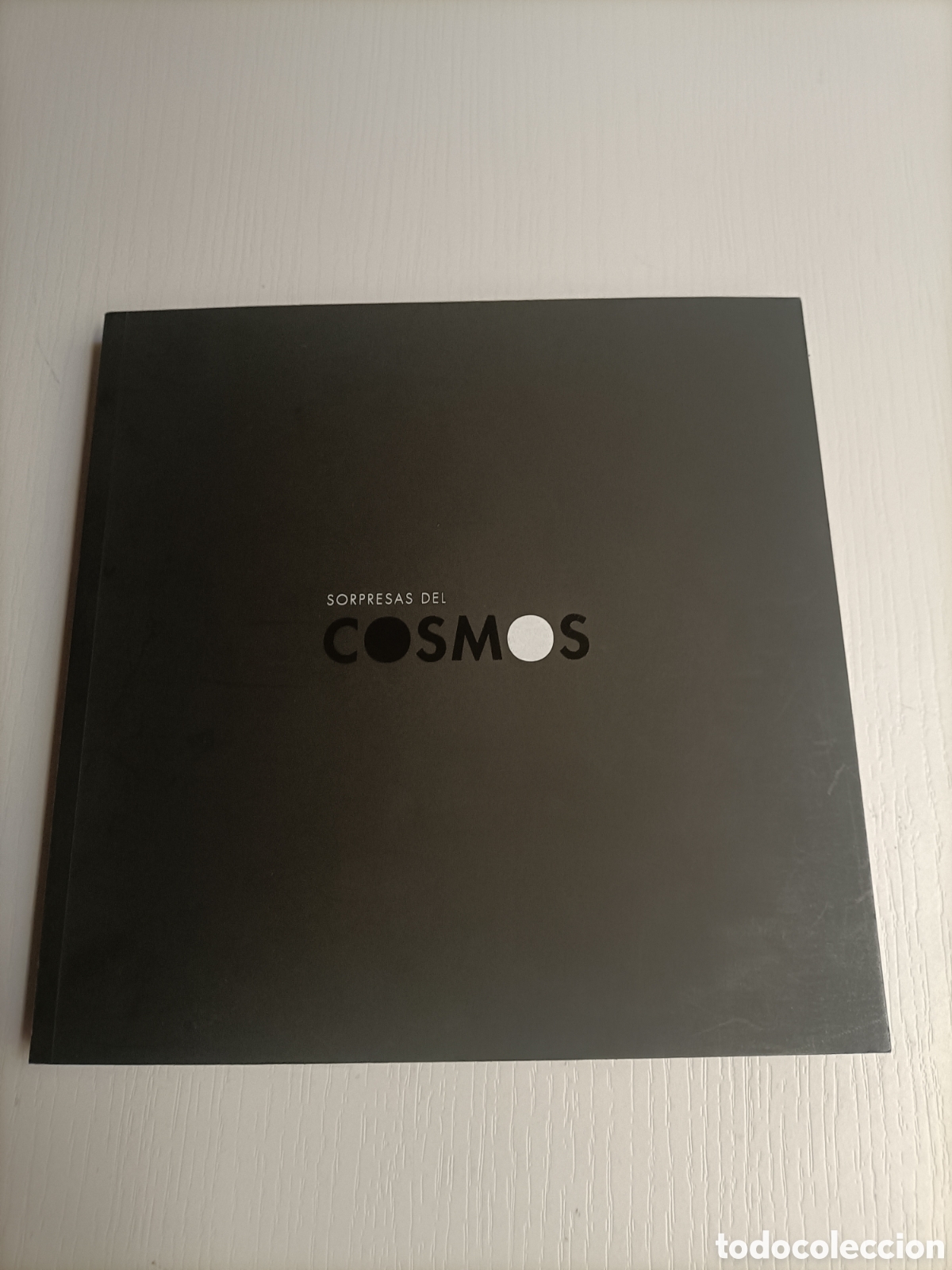 Libros de segunda mano: Sorpresas del cosmos. Cat&aacute;logo exposici&oacute;n - Foto 2