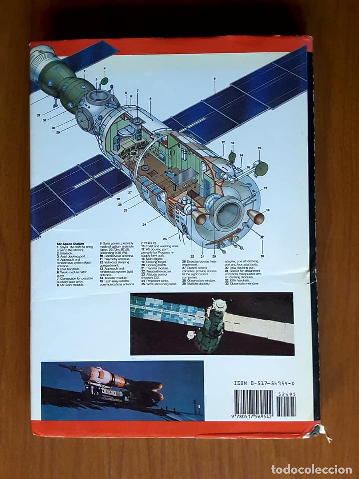 Libros de segunda mano: The Soviet Manned Space Program. Phillip Clark - Foto 2