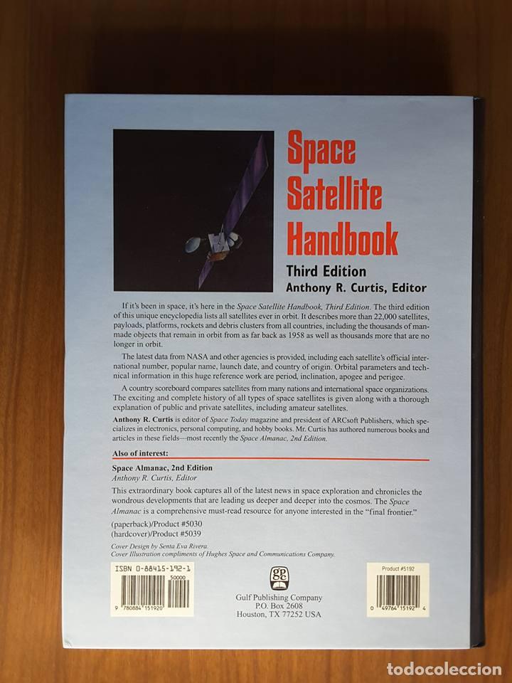 Libros de segunda mano: Space Satellite Handbook. Anthony R. Curtis (edit.) - Foto 2