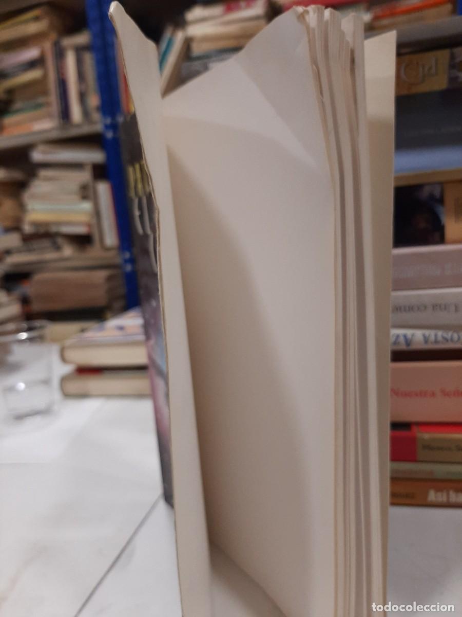 Libros de segunda mano: Tony Hey y Patrick Walters. El universo cu&aacute;btico - Foto 4