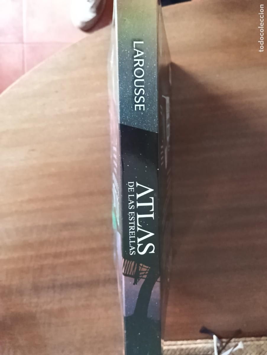 Libros de segunda mano: ATLAS DE LAS ESTRELLAS - LAROUSSE - 2018. - Foto 2