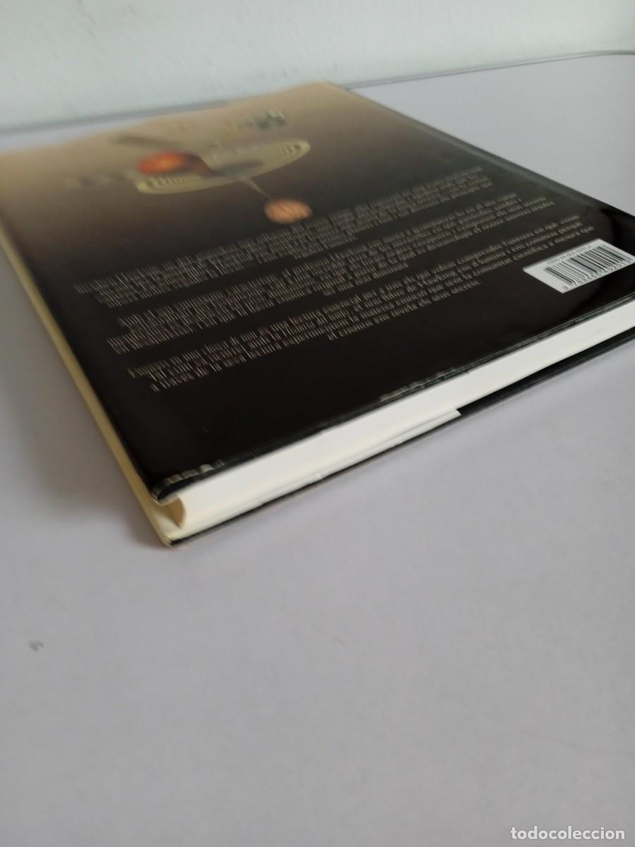 Libros de segunda mano: LUNIVERS EN UNA CLOSCA DE NOU Stephen Hawking - Foto 4