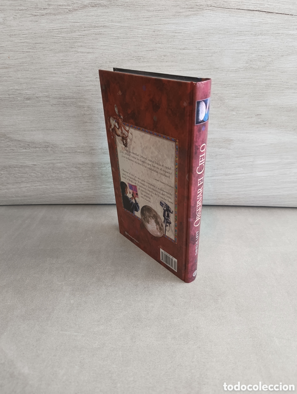 Libros de segunda mano: OBSERVAR EL CIELO. DAVID H. LEVY. - Foto 2