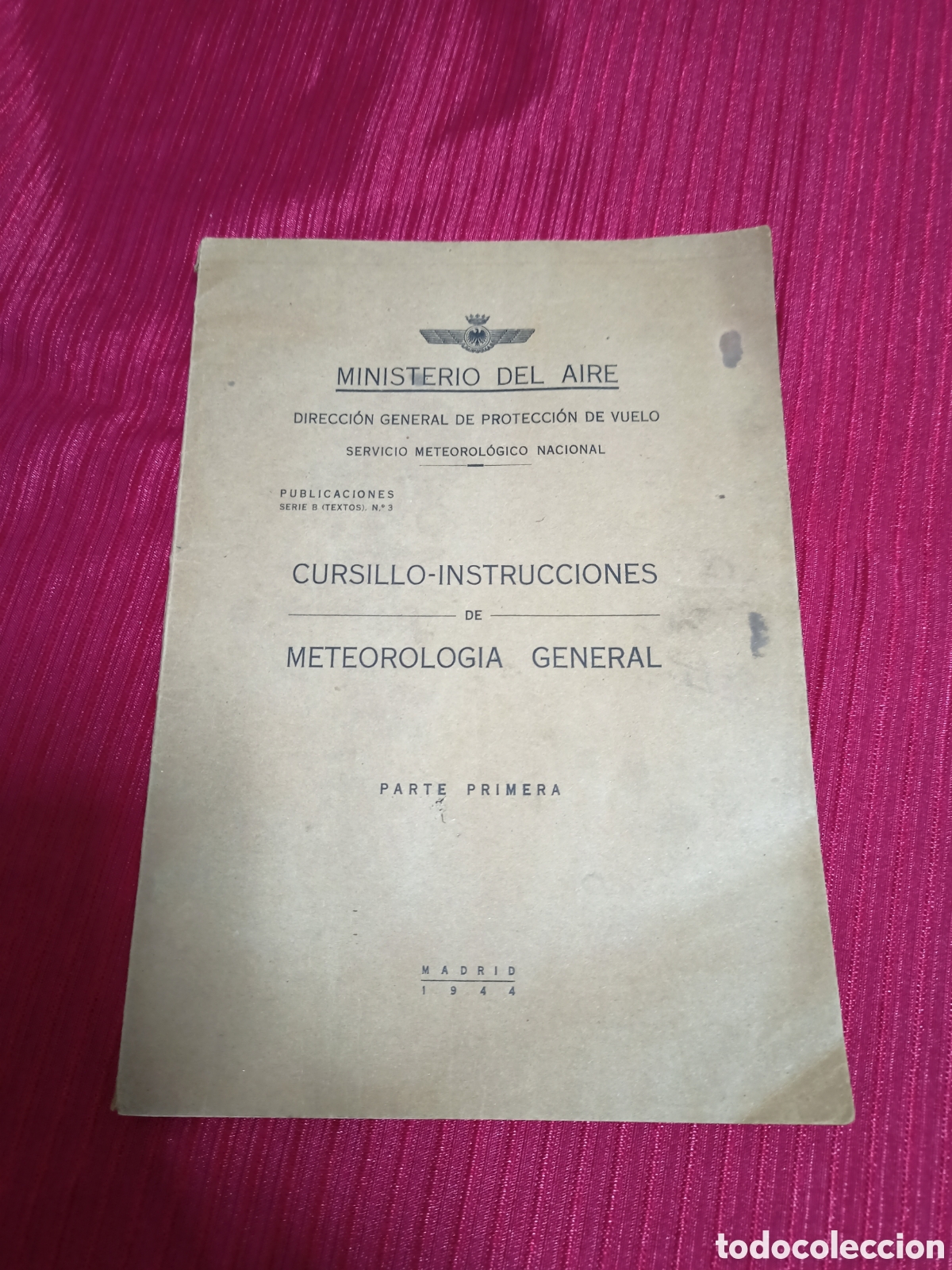 Libros de segunda mano: Muy antiguo libro . Ministerio del Aire.Cursillo instrucciones de Meteorolog&iacute;a General.A&ntilde;o 1944