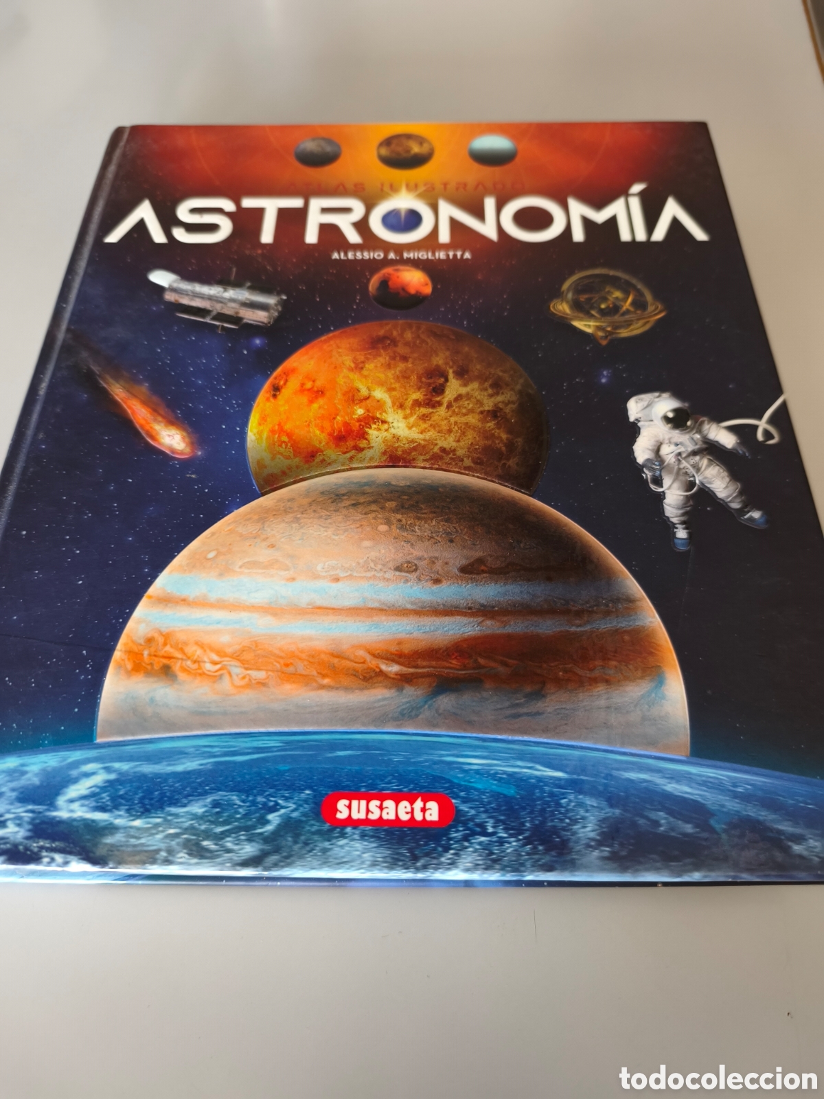 Libros de segunda mano: ATLAS ILUSTRADO: ASTRONOM&Iacute;A