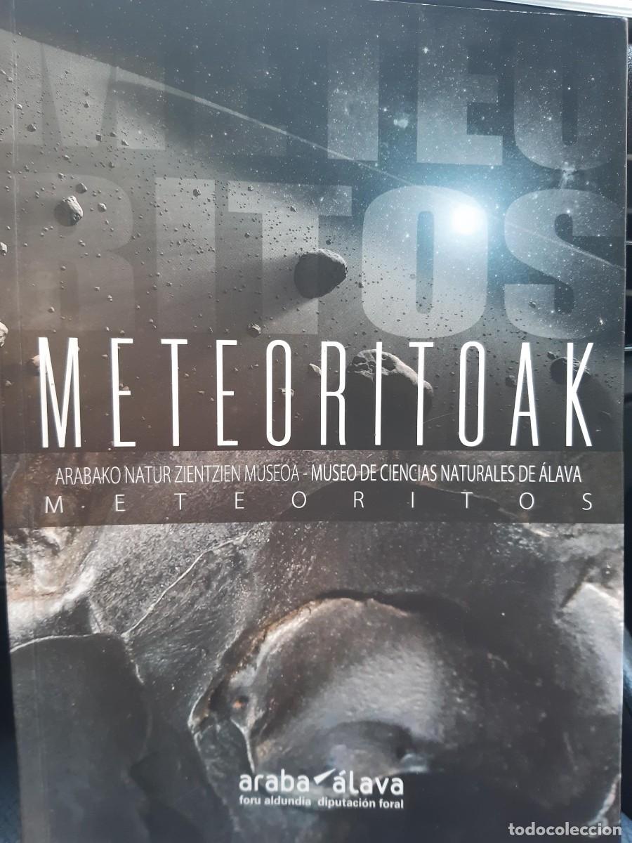 Libros de segunda mano: METEORITOAK METEORITOS / ASTRONOMIA