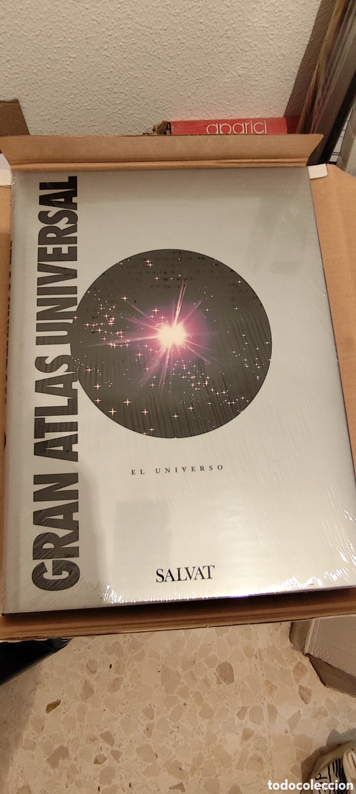 Libros de segunda mano: Libro Gran Atlas Universal Salvat: El Universo (&Uacute;nico tomo) - NUEVO A ESTRENAR Precintado