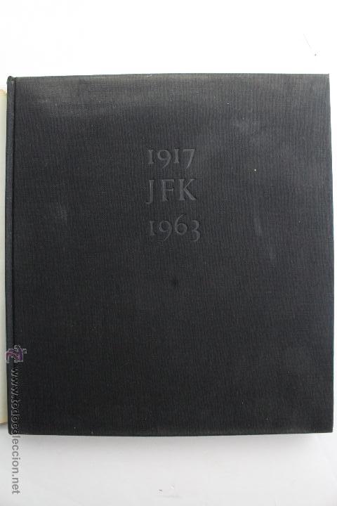 Libros de segunda mano: L- 213. JOHN FITZGERALD KENNEDY. 1917-1963. URS SCHWARZ. EN ALEMAN. VERLAG C.J. BUCHER. 1964 - Foto 2 - 47832846
