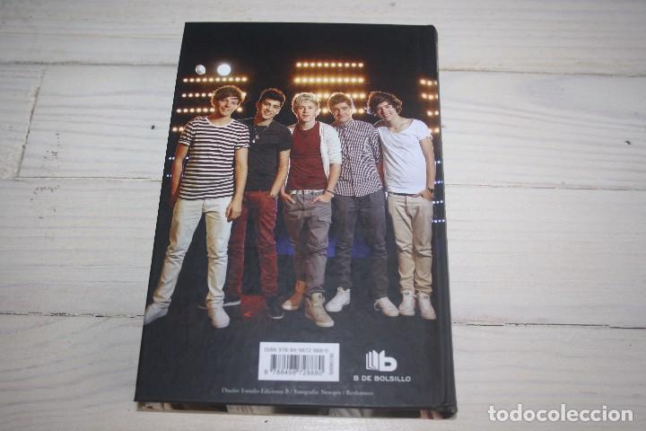 Libros de segunda mano: LIBRO ONE DIRECTION - Biografia boyband - Foto 2