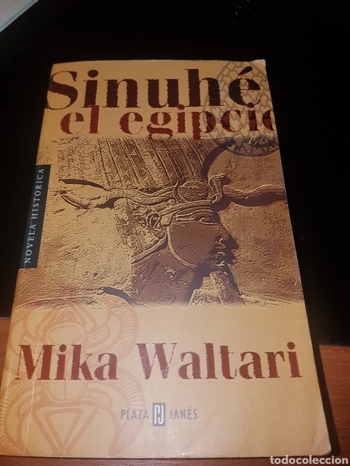 Libros de segunda mano: Sinuh&eacute; el egipcio - Foto 1