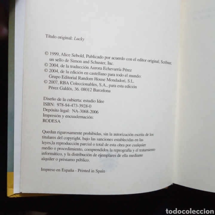 Libros de segunda mano: AFORTUNADA. ALICE SEBOLD. TESTIMONIOS DE MUJER. - Foto 2