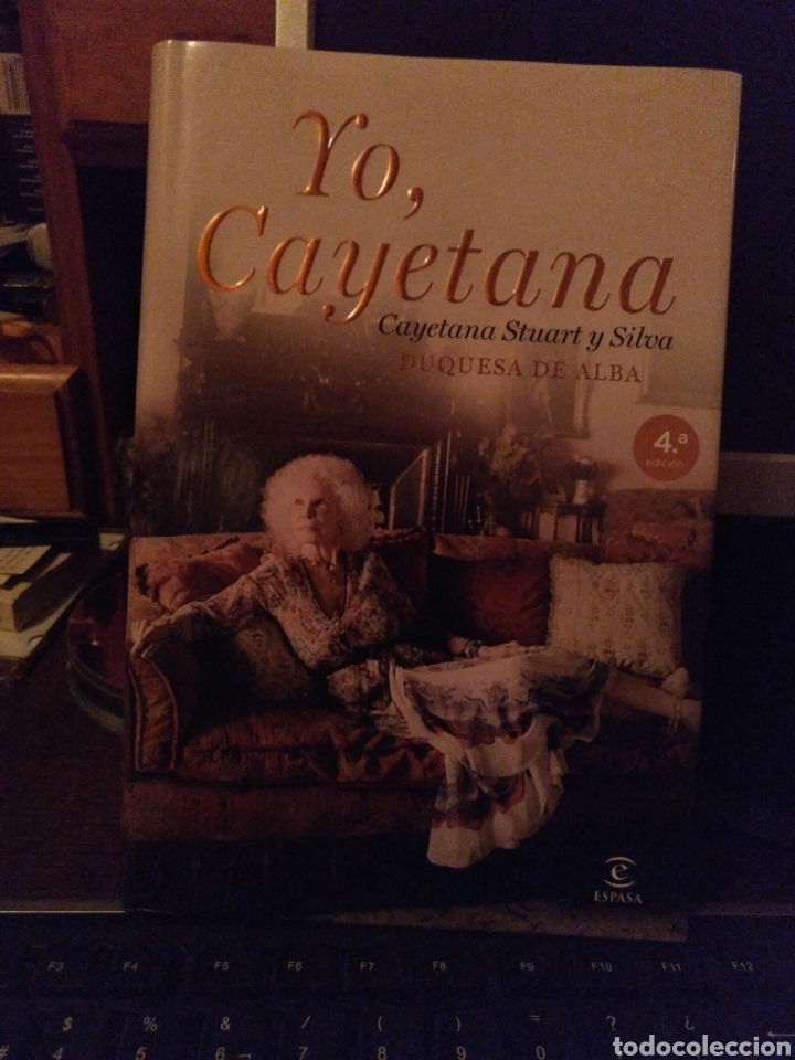 Libros de segunda mano: Yo, Cayetana. Espasa 2011 - Foto 1
