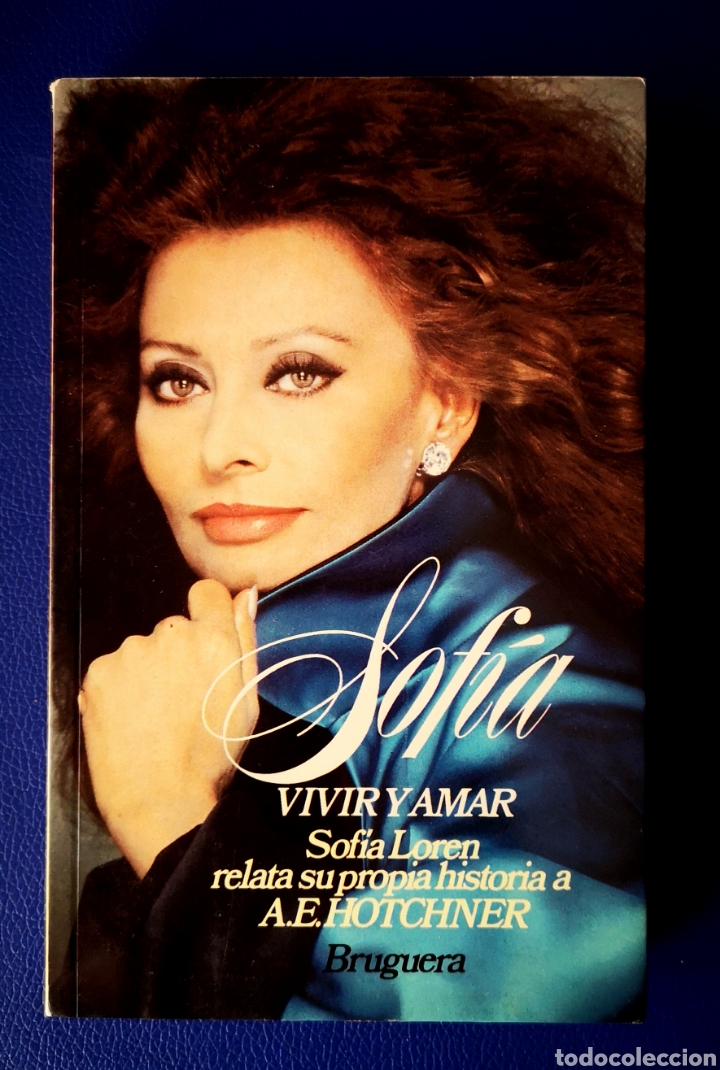 Libros de segunda mano: SOFIA - VIVIR Y AMAR - SOF&Iacute;A LOREN - Foto 1
