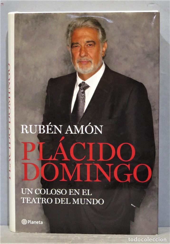 Libri di seconda mano: PL&Aacute;CIDO DOMINGO. UN COLOSO EN EL TEATRO DEL MUNDO. AMON