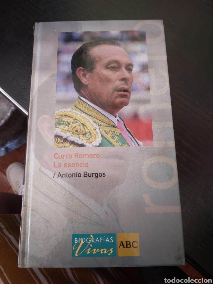 Libros de segunda mano: CURRO ROMERO &rdquo; LA ESENCIA&rdquo; - Foto 1