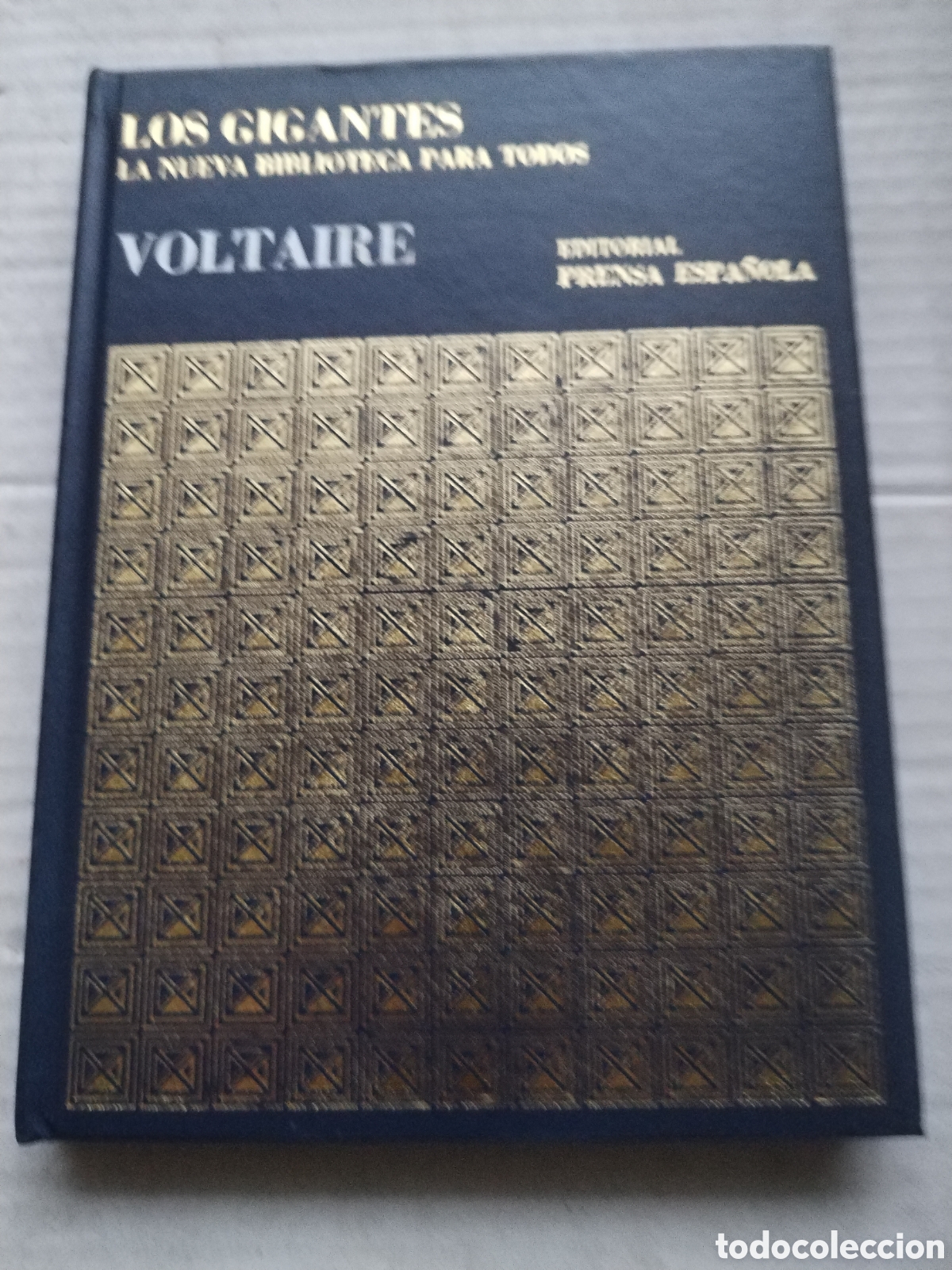 Libros de segunda mano: VOLTAIRE/LOS GIGANTES - Foto 1