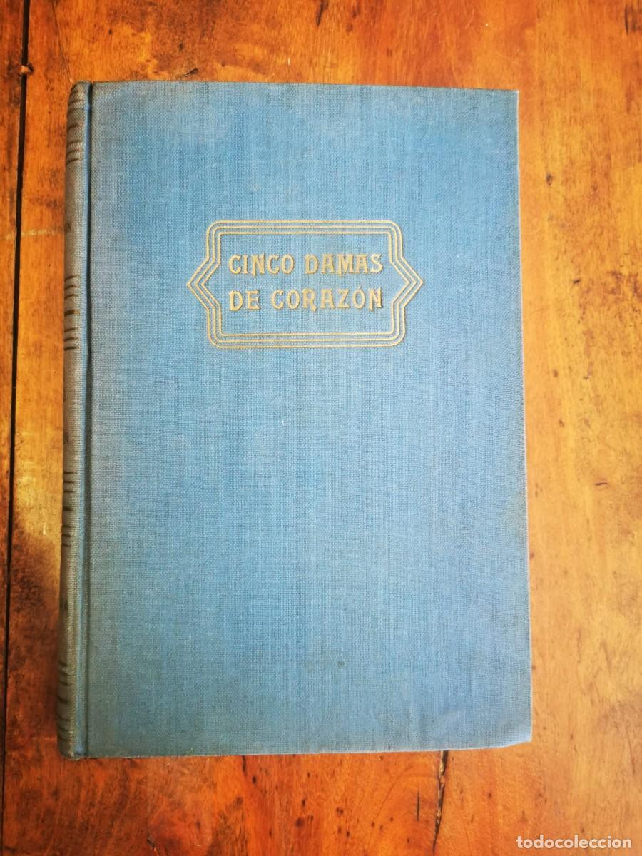 Libri di seconda mano: CHAMBRUN, Condesa de. Cinco damas de coraz&oacute;n y una fea simp&aacute;tica