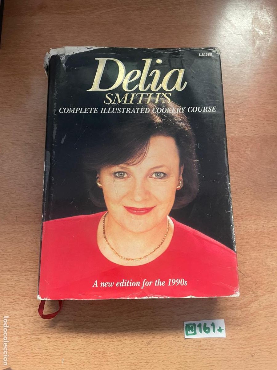 Libros de segunda mano: Libro: Delia Smiths. - Foto 1