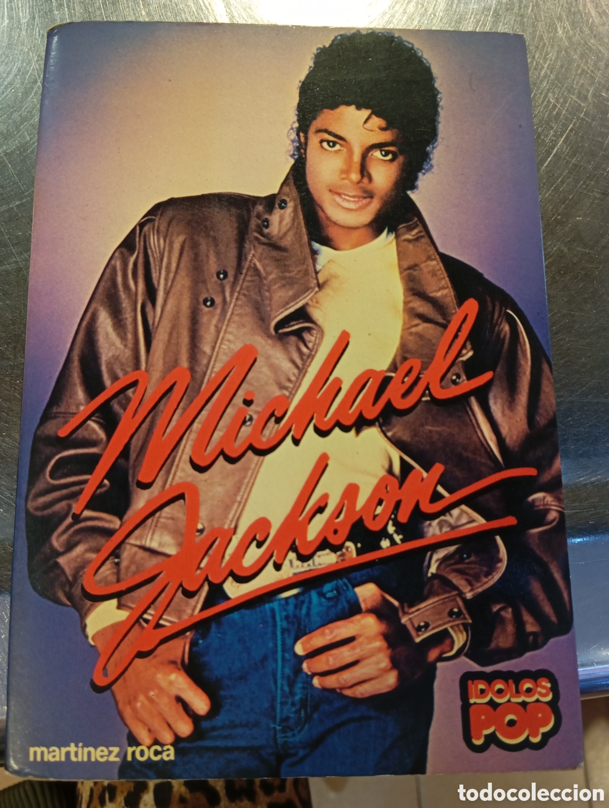 Libros de segunda mano: Michael Jackson, &Iacute;dolos Pop. Mart&iacute;nez Roca - Foto 1