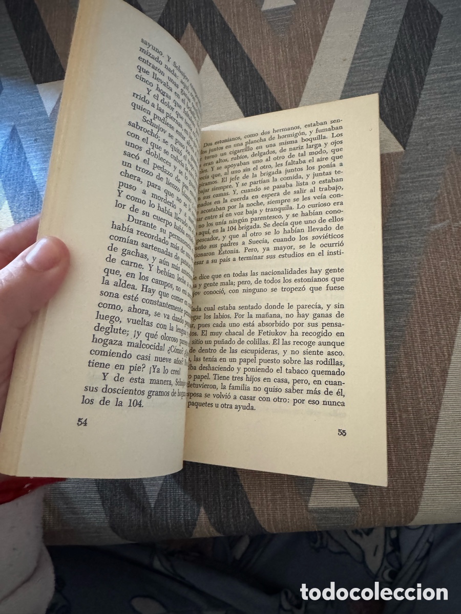 Libros de segunda mano: Un d&iacute;a en la vida de Iv&aacute;n Denisovich - Foto 4