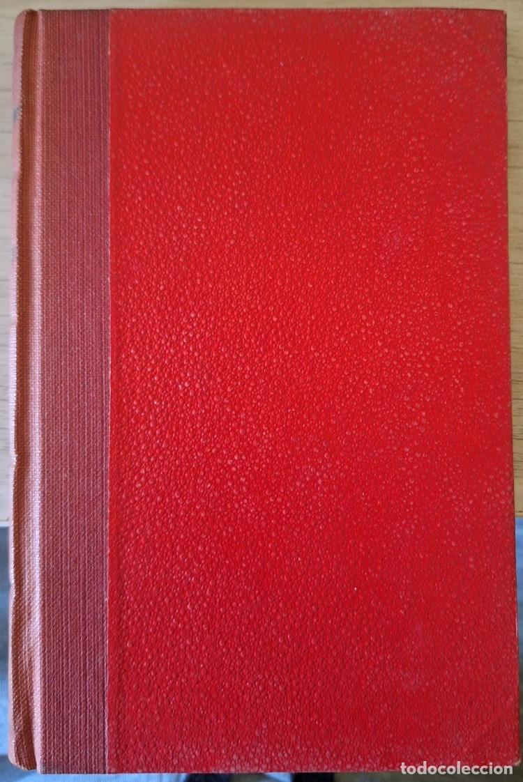 Libros de segunda mano: MOZART Y SU FAMILIA. PRIMERA EDICION. - LLEONART, Jose.