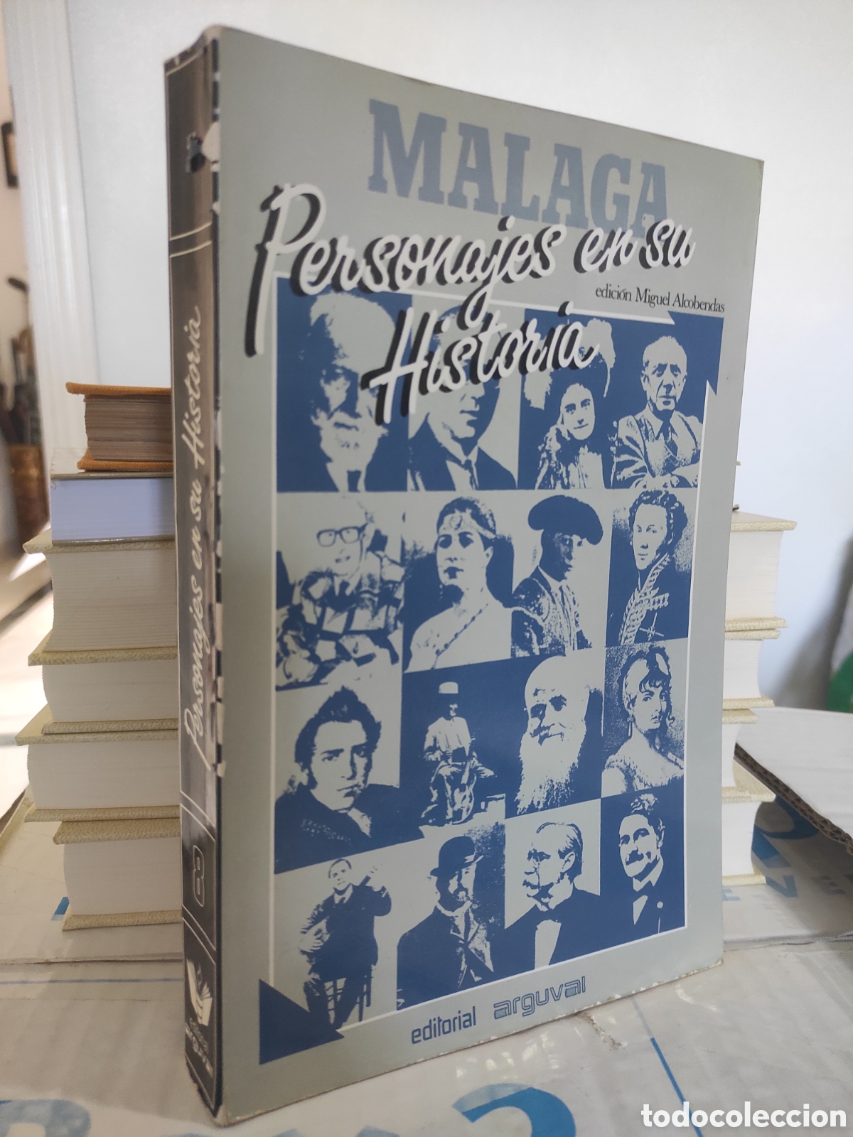 Libros de segunda mano: M&aacute;laga. Personajes en su Historia. edici&oacute;n Miguel Alcobendas