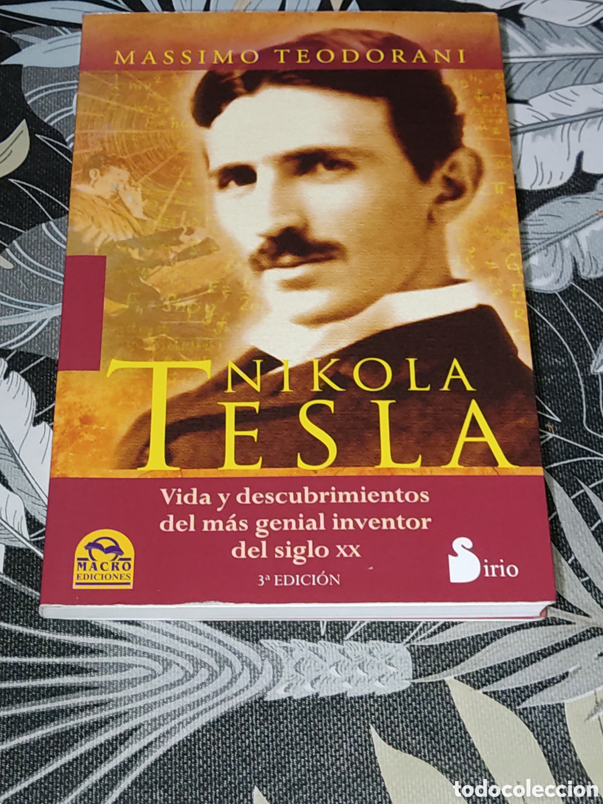 Libros de segunda mano: Nikola Tesla & vida y descubrimientos del m&aacute;s genial inventor del siglo XX.Por Massimo Teodorani.
