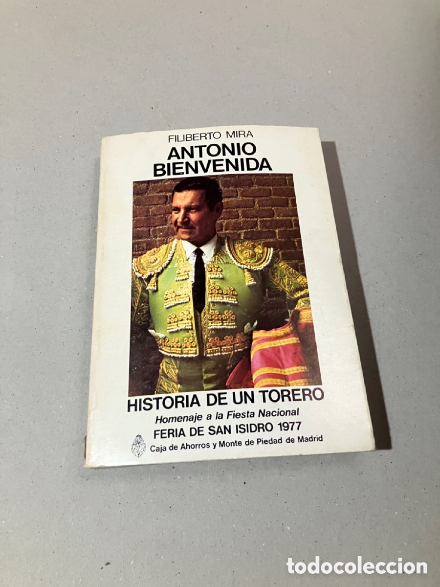 Libros de segunda mano: Libro Antonio Bienvenida - Foto 1