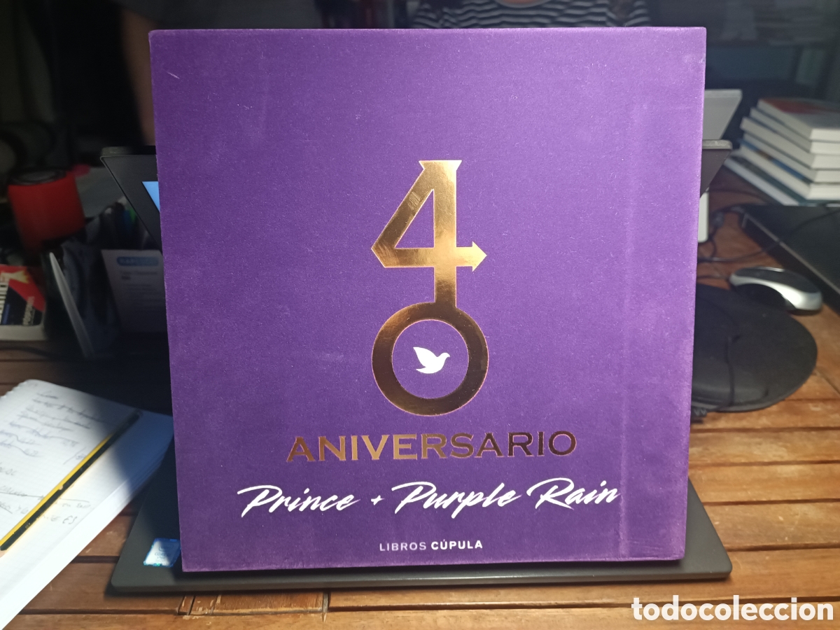 Second hand books: Prince. Purple Rain EDICION ESPECIAL 40 Aniversario ANDREA SWENSSON LIBROS CUPULA 2025 terciopelo