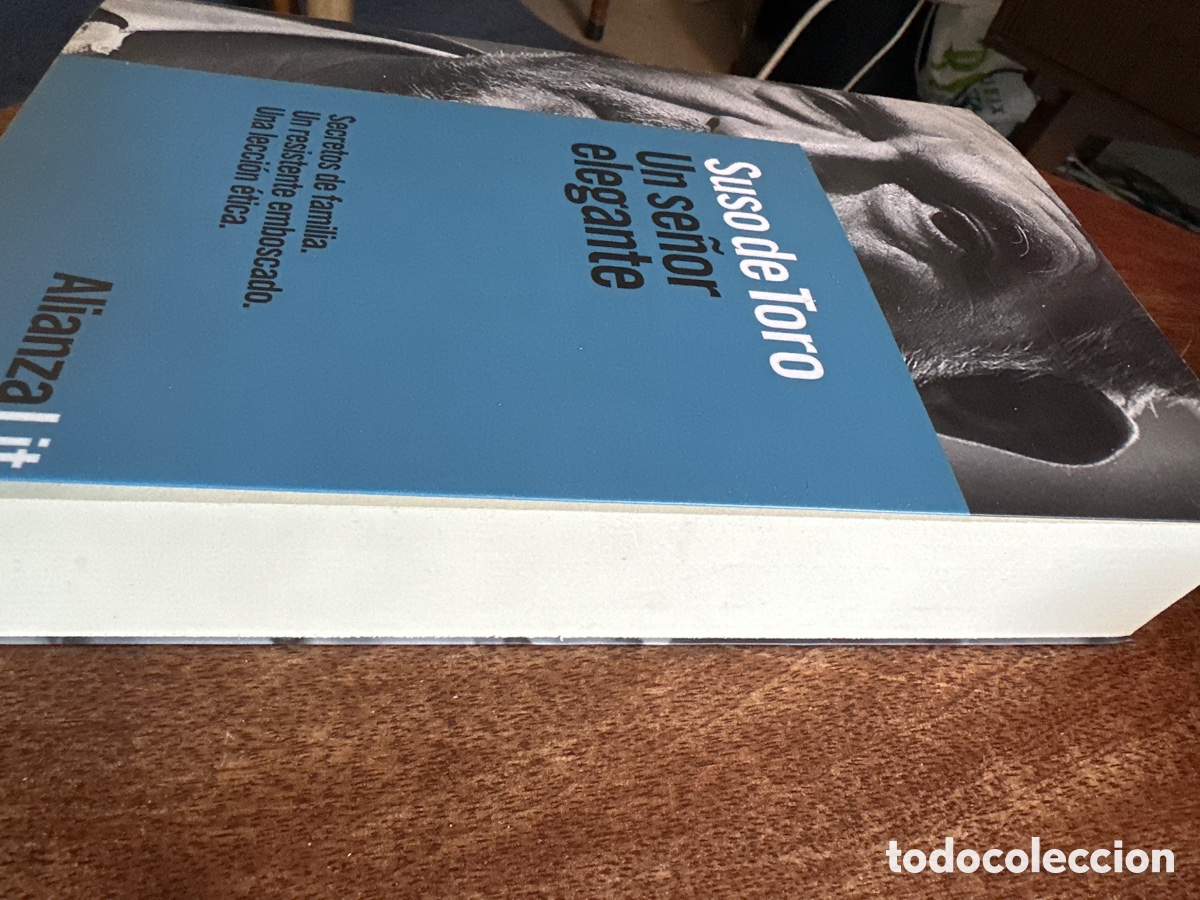 Libros de segunda mano: Un se&ntilde;or elegante Suso de Toro - Foto 4