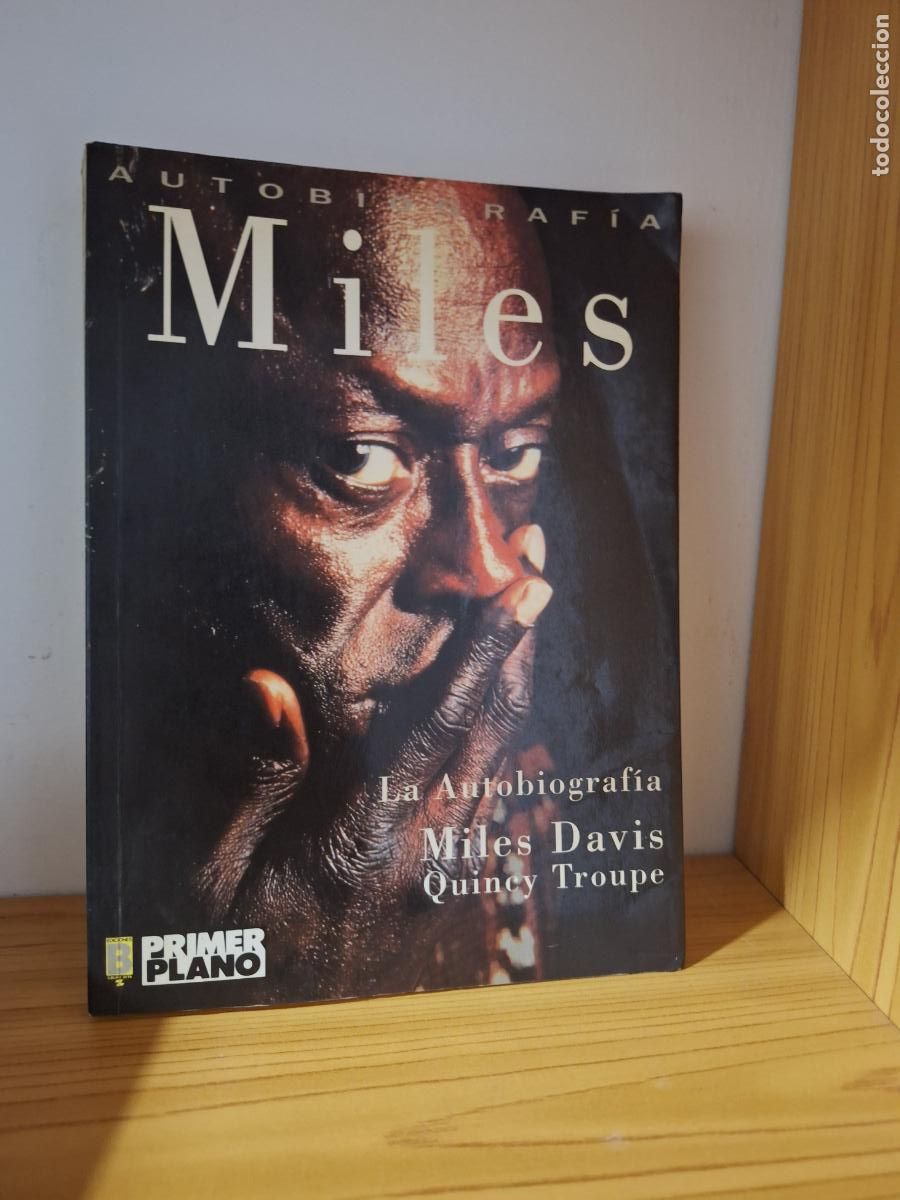 Libros de segunda mano: Autobiograf&iacute;a Miles - Miles Davis / Quince Troupe