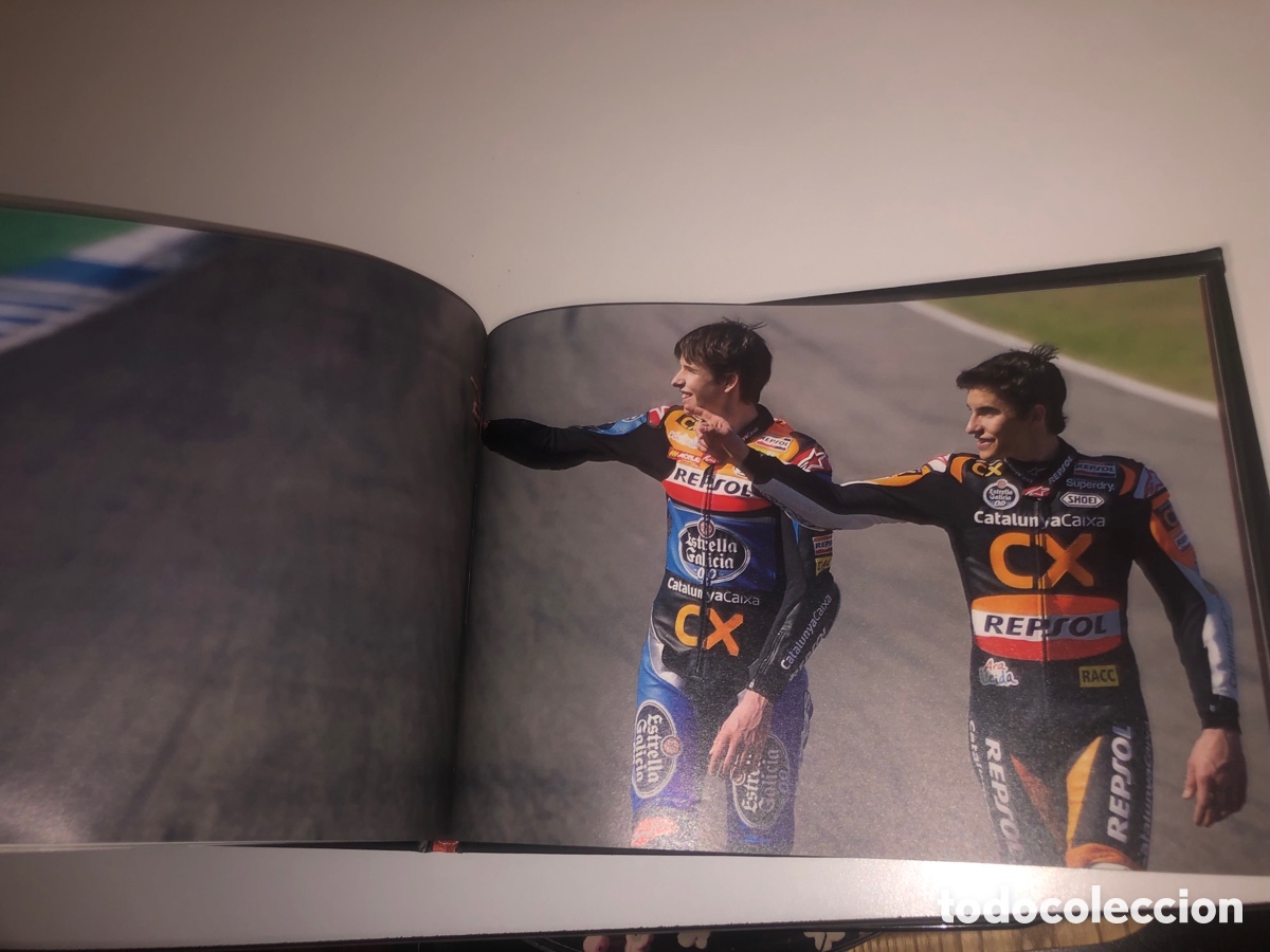 Libros de segunda mano: MARC M&Aacute;RQUEZ / LIBRO: LAS MANOS M&Aacute;GICAS (Edici&oacute;n Limitada, MUY RARO) 2012 - Foto 3