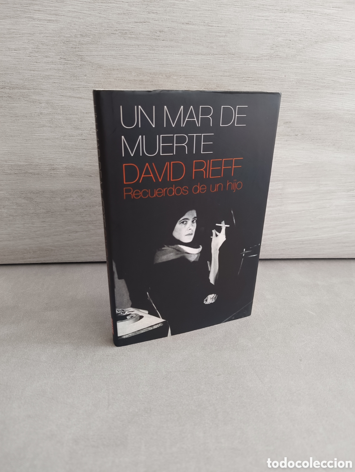 Second hand books: UN MAR DE MUERTE - RECUERDOS DE UN HIJO - DAVID RIEFF